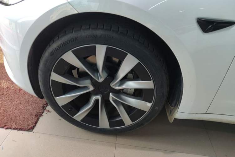 Used Tesla Model 3 2023 Rear-Wheel-Drive Version Left Front Wheel Hub