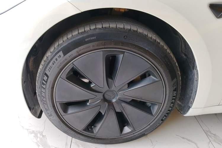Used Tesla Model 3 2023 Rear-Wheel-Drive Version Left Front Wheel Hub