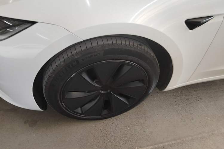 Used Tesla Model 3 2023 Rear-Wheel-Drive Version Left Front Wheel Hub