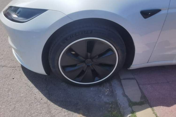 Used Tesla Model 3 2023 Rear-Wheel-Drive Version Left Front Wheel Hub
