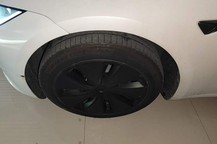 Used Tesla Model 3 2023 Rear-Wheel-Drive Version Left Front Wheel Hub