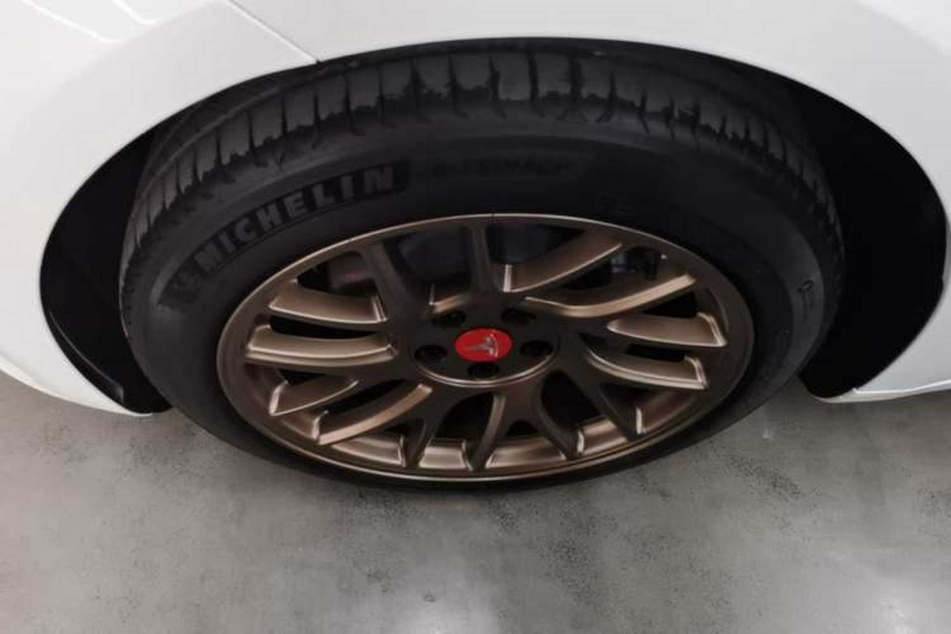Used Tesla Model 3 2023 Rear-Wheel-Drive Version Left Front Wheel Hub