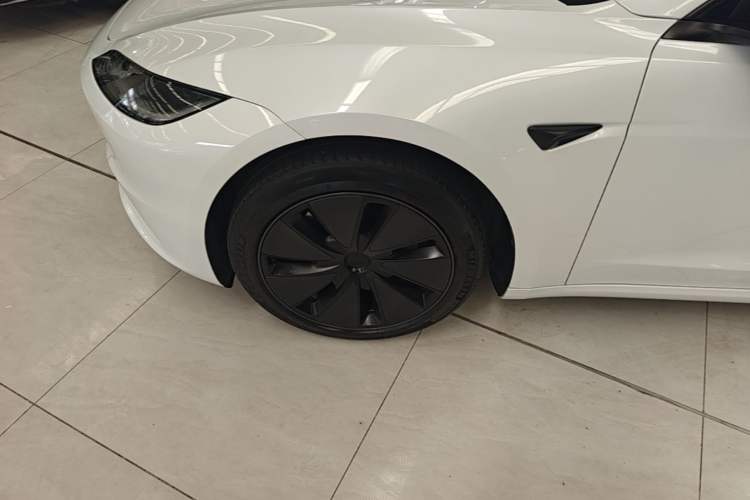 Used Tesla Model 3 2023 Rear-Wheel-Drive Version Left Front Wheel Hub