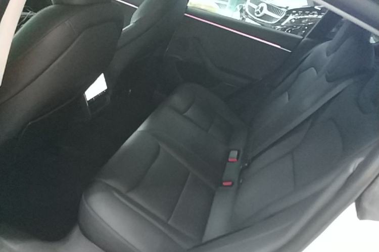 Used Tesla Model 3 2023 Long-Range All-Wheel-Drive Version Left Rear Seat