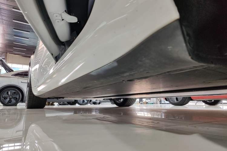 Used Tesla Model 3 2023 Rear-Wheel-Drive Version Left Side Sill