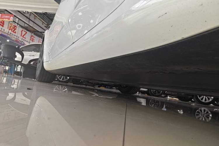 Used Tesla Model 3 2023 Rear-Wheel-Drive Version Left Side Sill