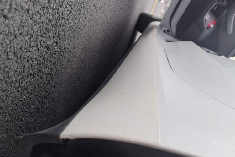 Used Tesla Model 3 2023 Rear-Wheel-Drive Version Left Side Sill