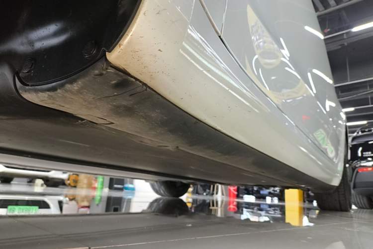Used Tesla Model 3 2023 Rear-Wheel-Drive Version Left Side Sill