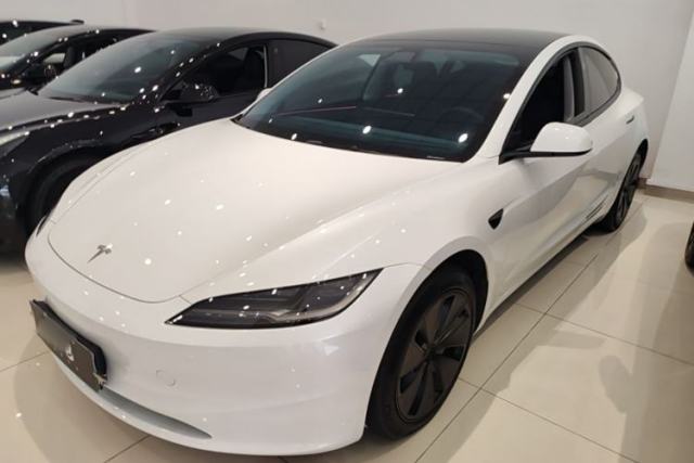 Used Tesla Model 3 2023 Rear-Wheel-Drive Version