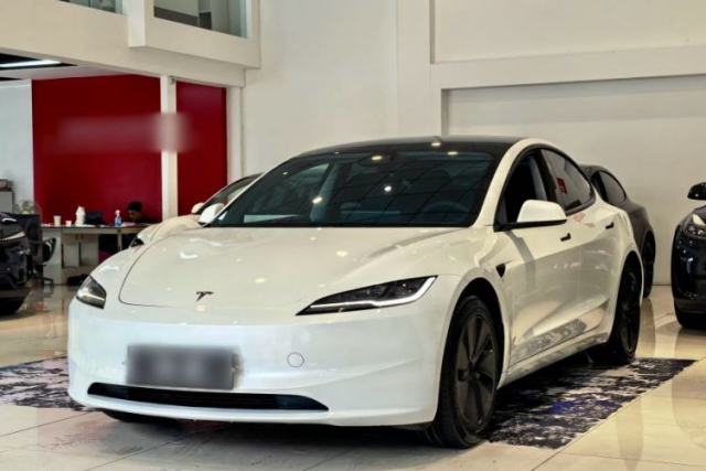 Gebrauchter Tesla Model 3 2023 Rear-Wheel-Drive Version