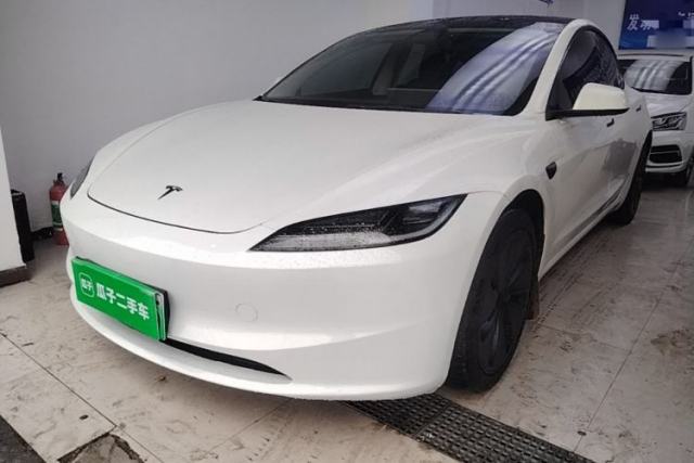 Used Tesla Model 3 2023 Long-Range All-Wheel-Drive Version