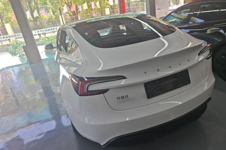Used Tesla Model 3 2023 Rear-Wheel-Drive Version Rear Left 45 Deg