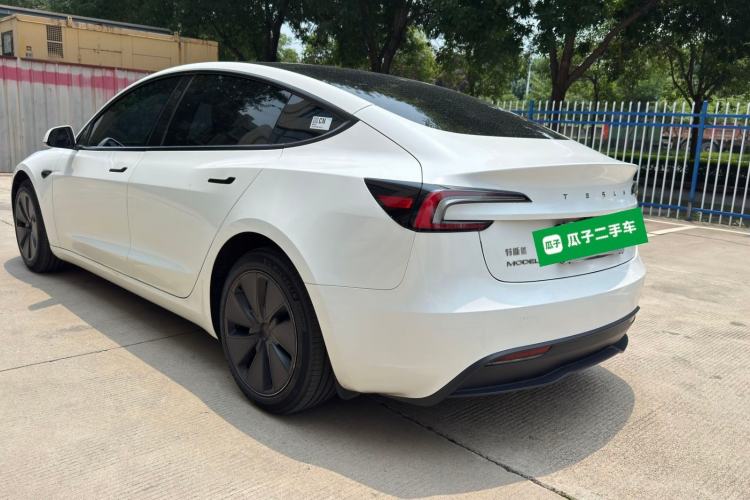 Used Tesla Model 3 2023 Rear-Wheel-Drive Version Rear Left 45 Deg