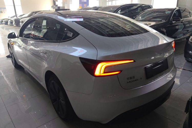 Used Tesla Model 3 2023 Rear-Wheel-Drive Version Rear Left 45 Deg