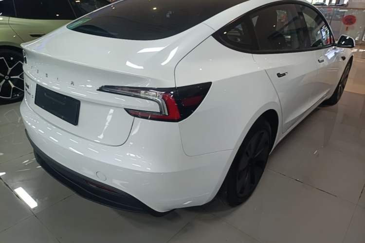 Used Tesla Model 3 2023 Rear-Wheel-Drive Version Rear Right 45 Deg