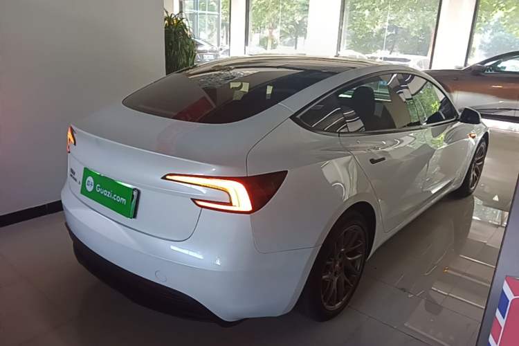 Used Tesla Model 3 2023 Rear-Wheel-Drive Version Rear Right 45 Deg