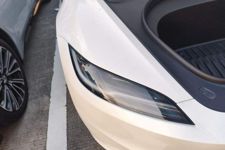 Used Tesla Model 3 2023 Rear-Wheel-Drive Version Right Front Headlight