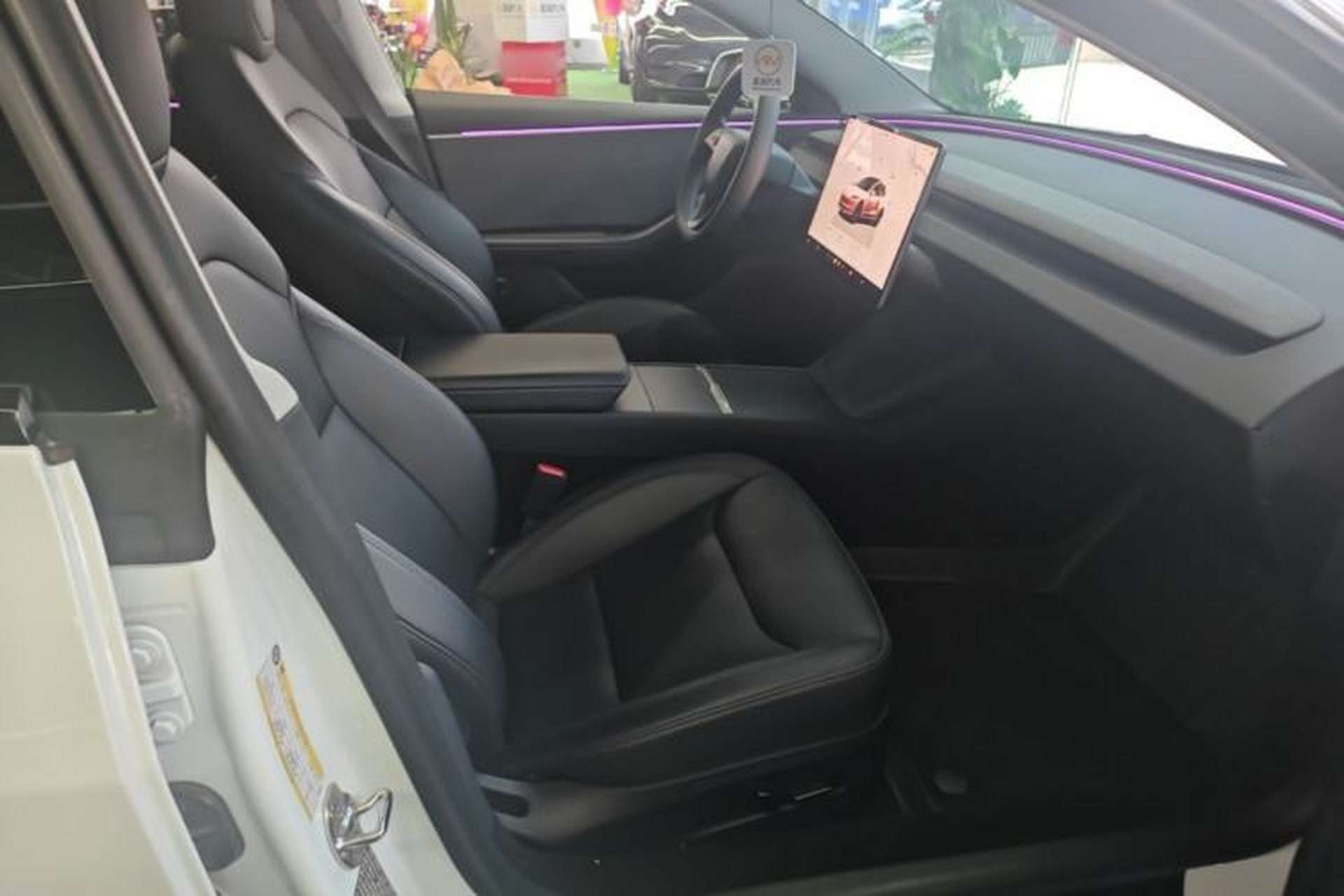 Used Tesla Model 3 2023 Rear-Wheel-Drive Version Right Front Seat