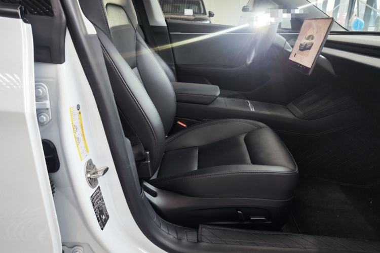 Used Tesla Model 3 2023 Rear-Wheel-Drive Version Right Front Seat