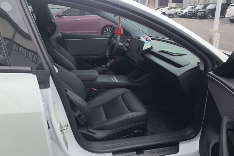 Used Tesla Model 3 2023 Rear-Wheel-Drive Version Right Front Seat