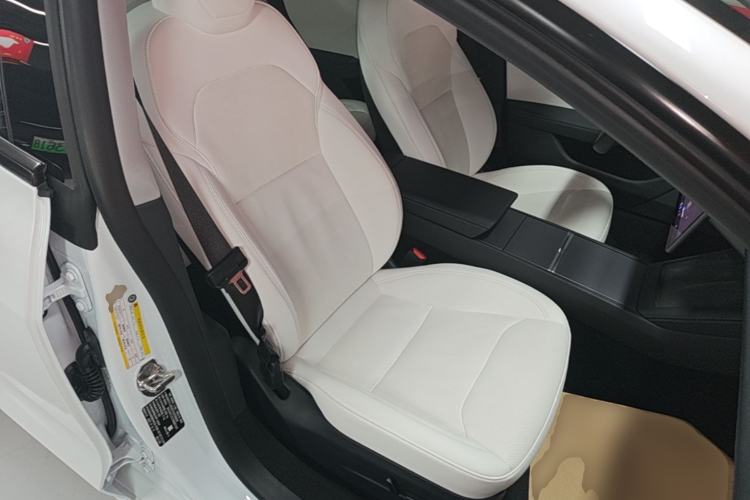 Used Tesla Model 3 2023 Rear-Wheel-Drive Version Right Front Seat