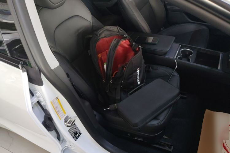 Used Tesla Model 3 2023 Rear-Wheel-Drive Version Right Front Seat
