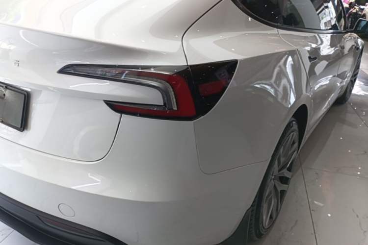 Used Tesla Model 3 2023 Rear-Wheel-Drive Version Right Rear Taillight