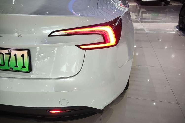 Used Tesla Model 3 2023 Rear-Wheel-Drive Version Right Rear Taillight