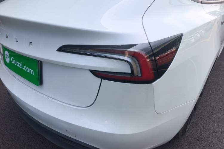 Used Tesla Model 3 2023 Rear-Wheel-Drive Version Right Rear Taillight