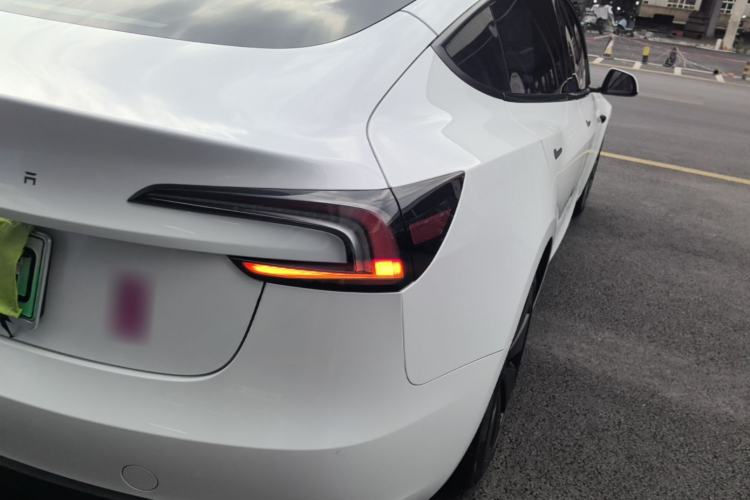 Used Tesla Model 3 2023 Rear-Wheel-Drive Version Right Rear Taillight