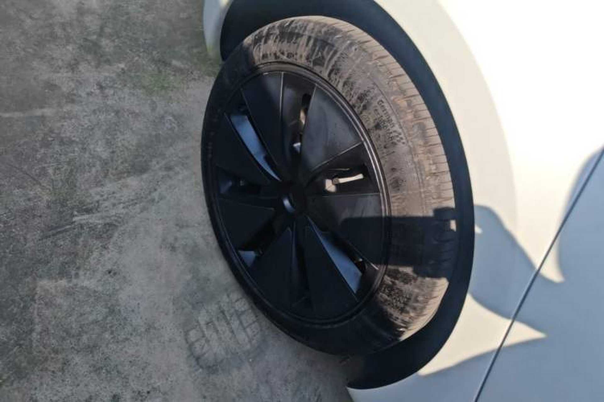Used Tesla Model 3 2023 Rear-Wheel-Drive Version Right Rear Wheel Hub