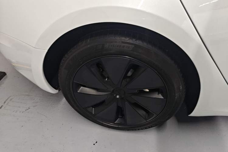 Used Tesla Model 3 2023 Rear-Wheel-Drive Version Right Rear Wheel Hub