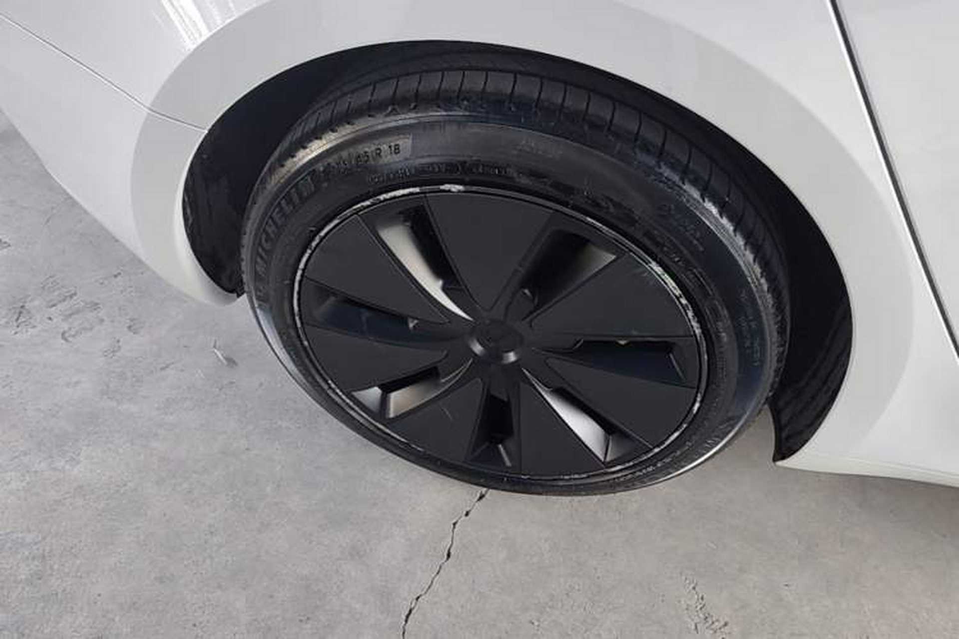 Used Tesla Model 3 2023 Rear-Wheel-Drive Version Right Rear Wheel Hub