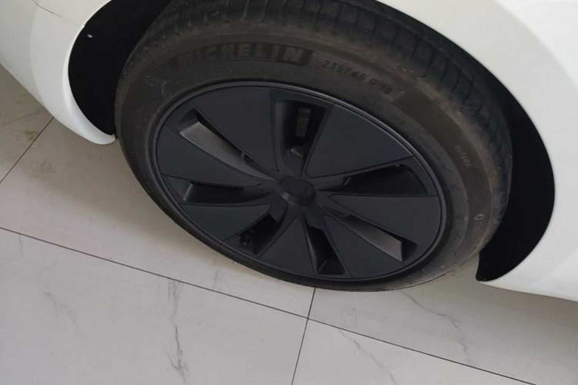 Used Tesla Model 3 2023 Rear-Wheel-Drive Version Right Rear Wheel Hub