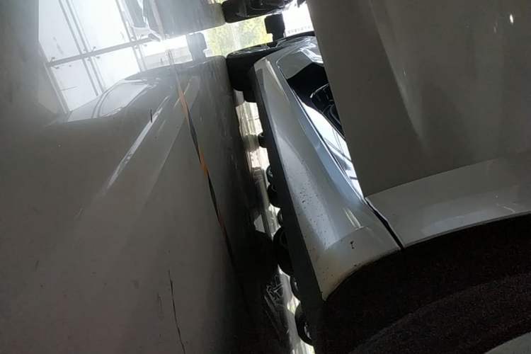 Used Tesla Model 3 2023 Rear-Wheel-Drive Version Right Side Sill