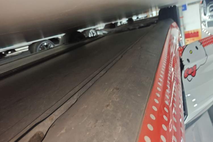 Used Tesla Model 3 2023 Rear-Wheel-Drive Version Right Side Sill