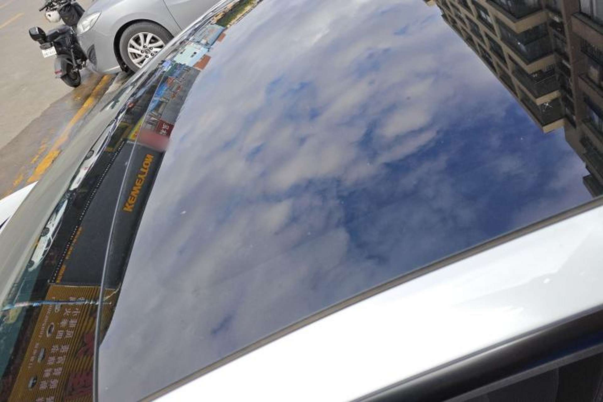 Used Tesla Model 3 2023 Long-Range All-Wheel-Drive Version Roof