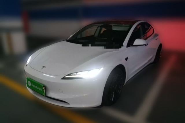 Used Tesla Model 3 2023 Long-Range All-Wheel-Drive Version