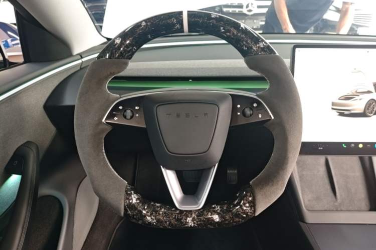 Used Tesla Model 3 2023 Rear-Wheel-Drive Version Steering Wheel