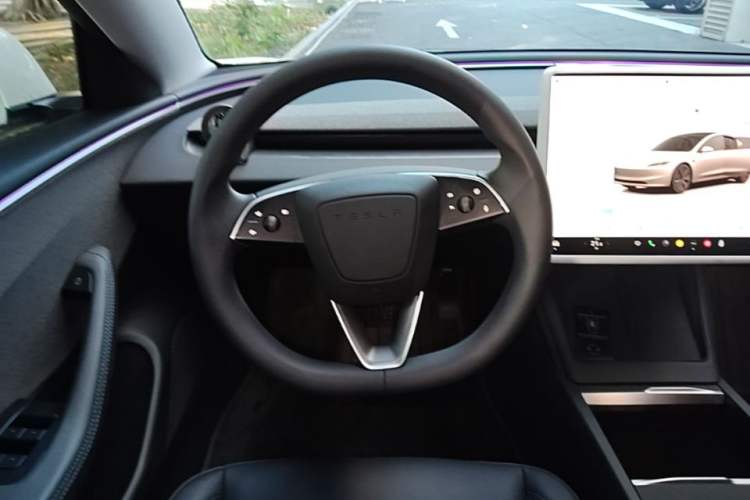 Used Tesla Model 3 2023 Rear-Wheel-Drive Version Steering Wheel