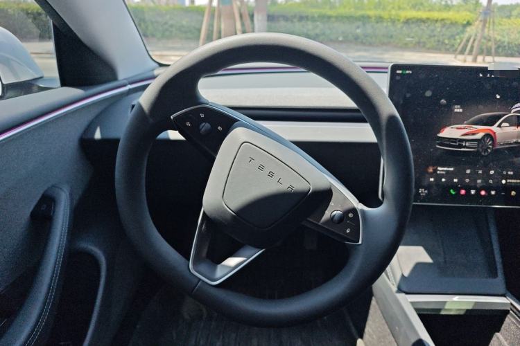 Used Tesla Model 3 2023 Rear-Wheel-Drive Version Steering Wheel