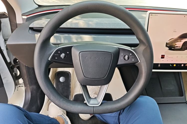 Used Tesla Model 3 2023 Rear-Wheel-Drive Version Steering Wheel