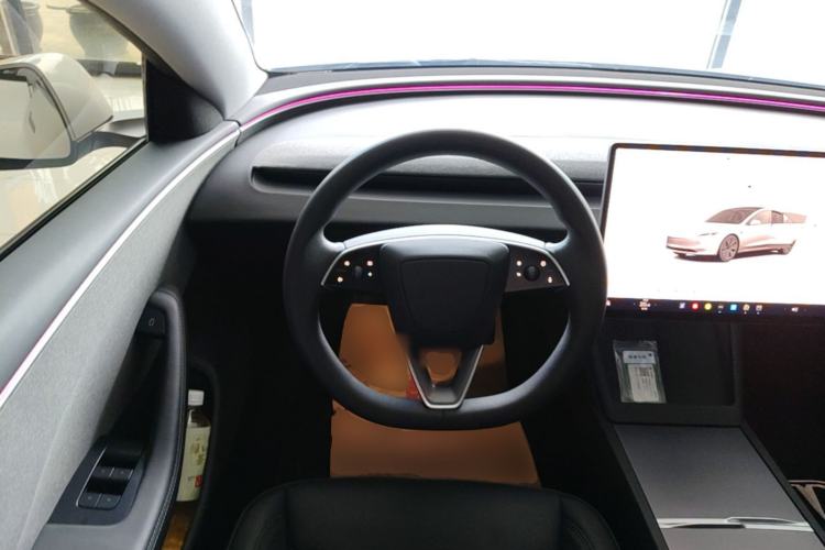Used Tesla Model 3 2023 Rear-Wheel-Drive Version Steering Wheel