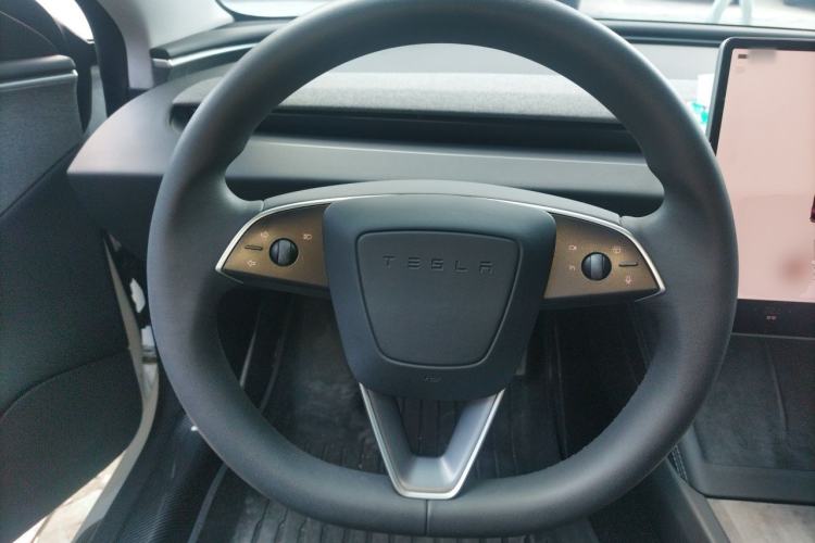 Used Tesla Model 3 2023 Rear-Wheel-Drive Version Steering Wheel