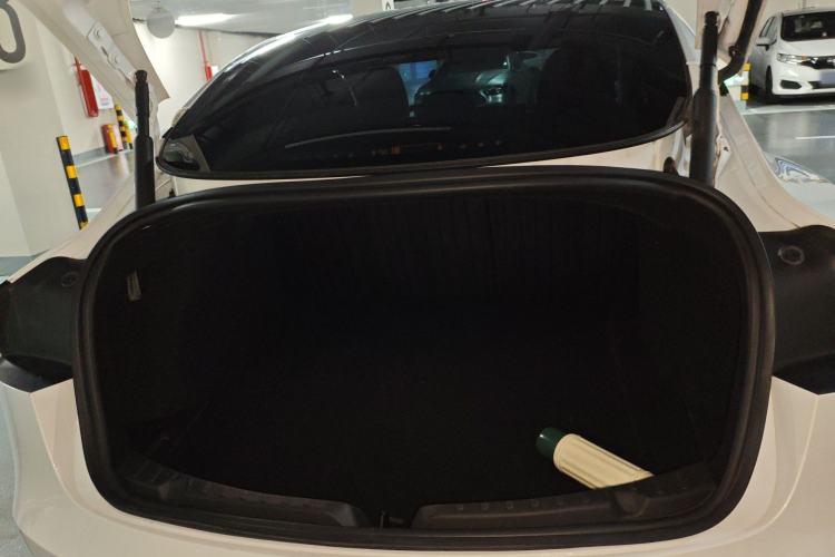 Used Tesla Model 3 2023 Rear-Wheel-Drive Version Trunk