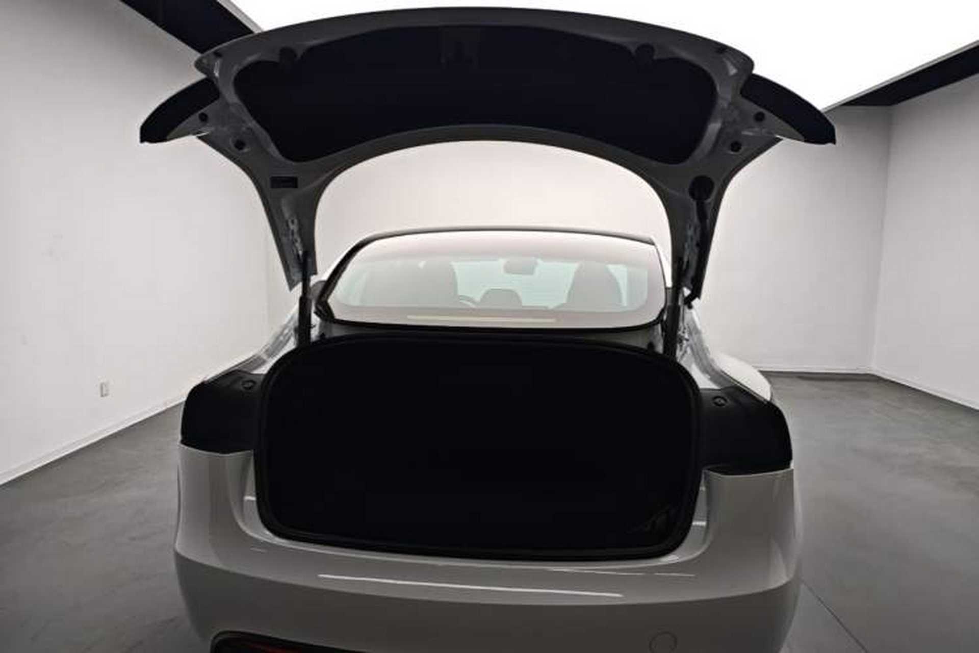 Used Tesla Model 3 2023 Rear-Wheel-Drive Version Trunk