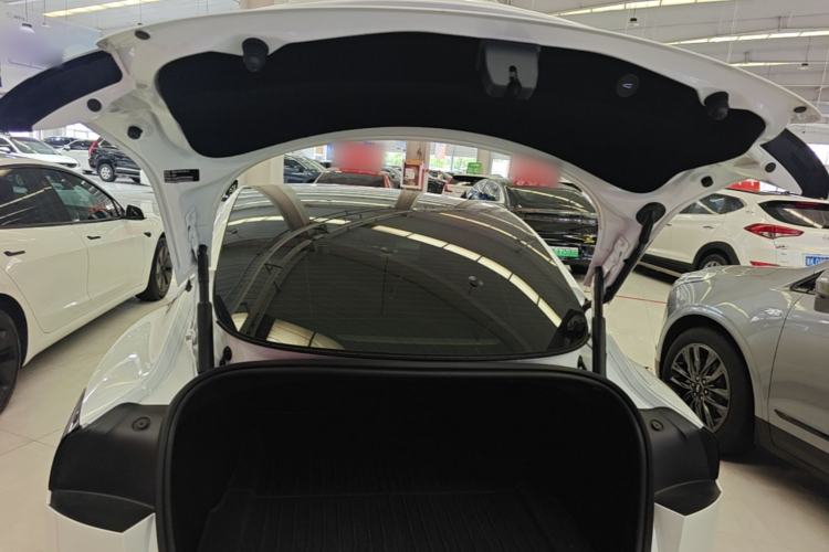 Used Tesla Model 3 2023 Rear-Wheel-Drive Version Trunk