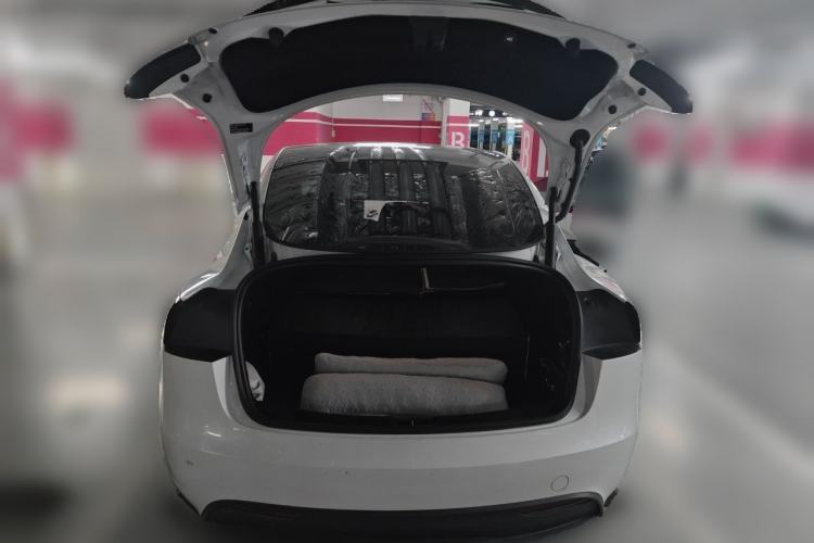 Used Tesla Model 3 2023 Rear-Wheel-Drive Version Trunk