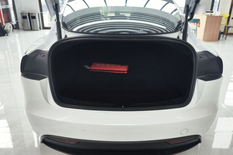 Used Tesla Model 3 2023 Rear-Wheel-Drive Version Trunk