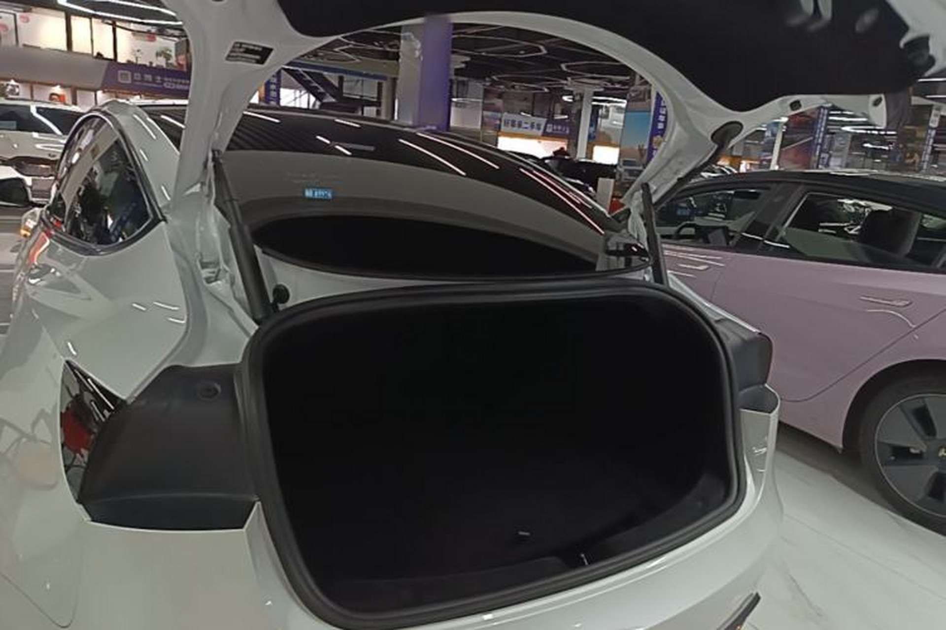 Used Tesla Model 3 2023 Rear-Wheel-Drive Version Trunk